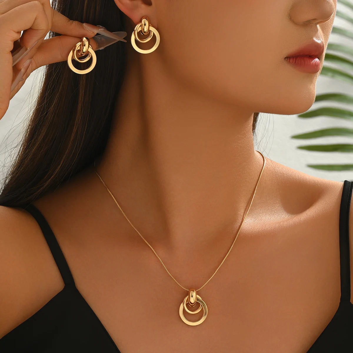 Modern Double-Ring Pendant and Earring Set
