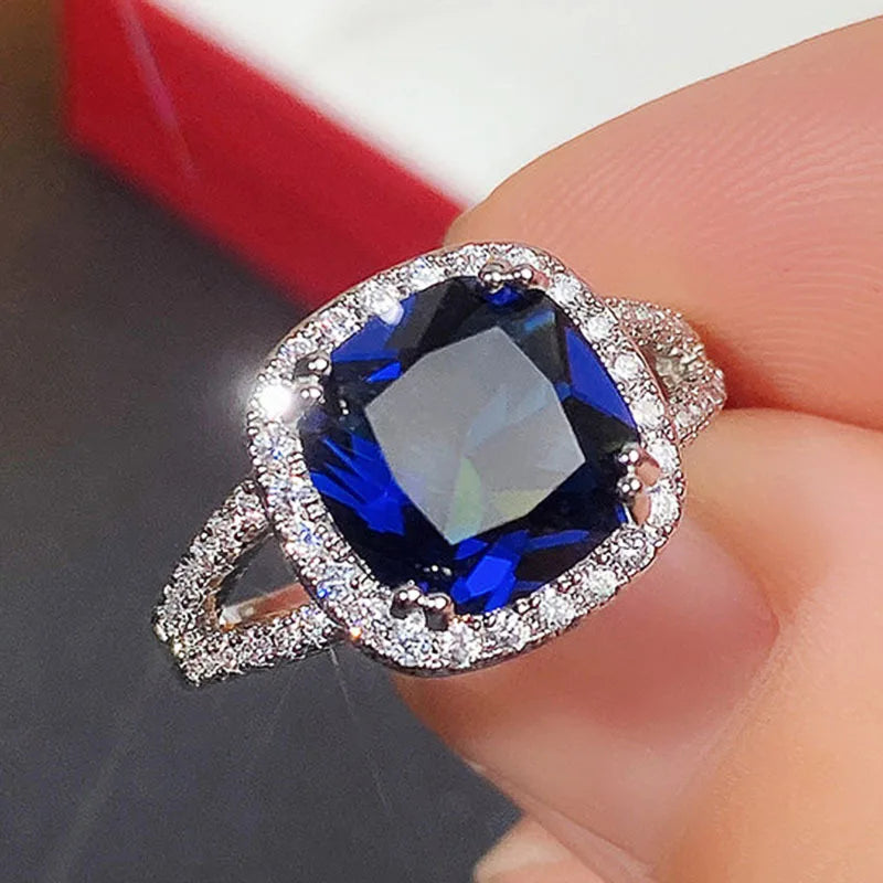 Royal Blue Crystal Jewelry Set – Necklace, Earrings & Ring