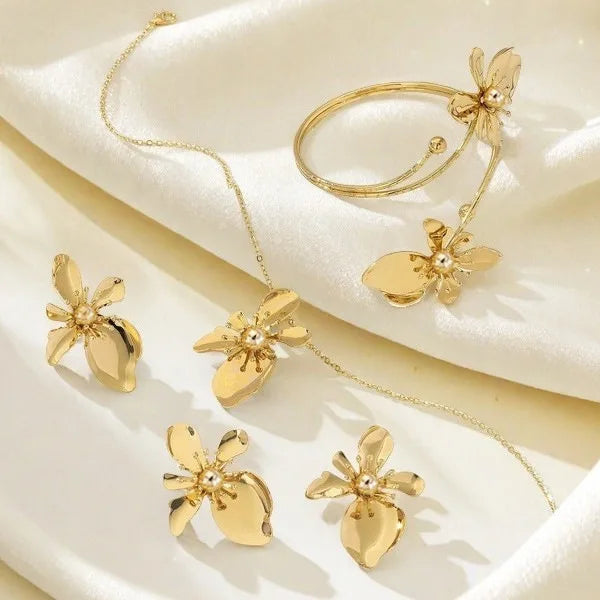 1 set of elegant retro flower bracelet ring stud earrings necklace set niche temperament women's jewelry