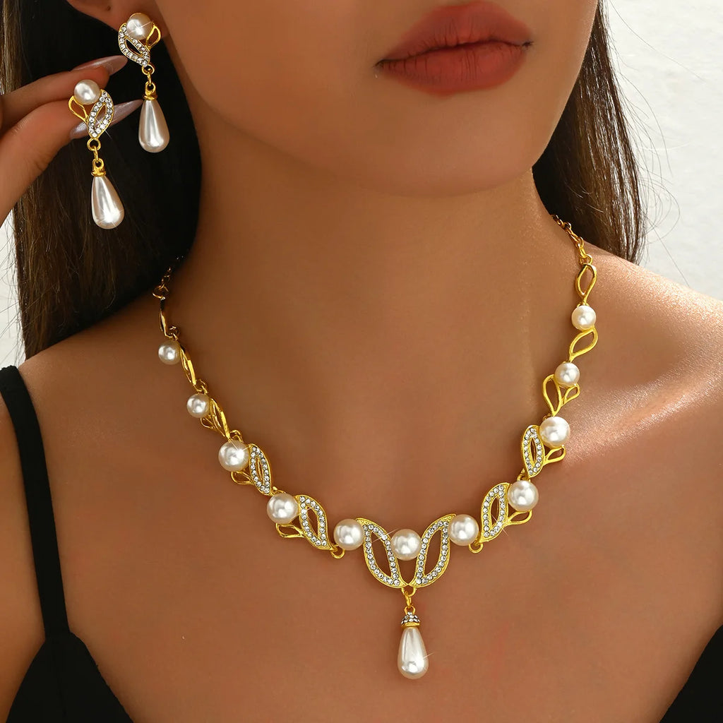 Ladies' Fashionable Design, Imitation Pearl Necklace, Earrings, Jewelry Set Suitable for Weddings, Gatherings, Holidays, Gifts