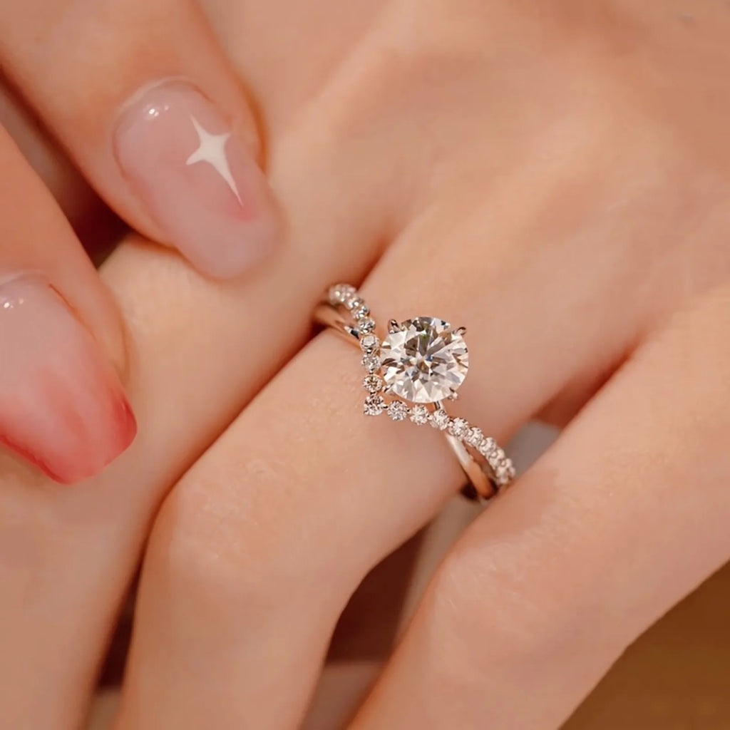 Adjustable Open Wedding Ring Set for Couples Elegant 2 Piece Shining Engagement Ring Ideal for Daily Wear and Celebrations
