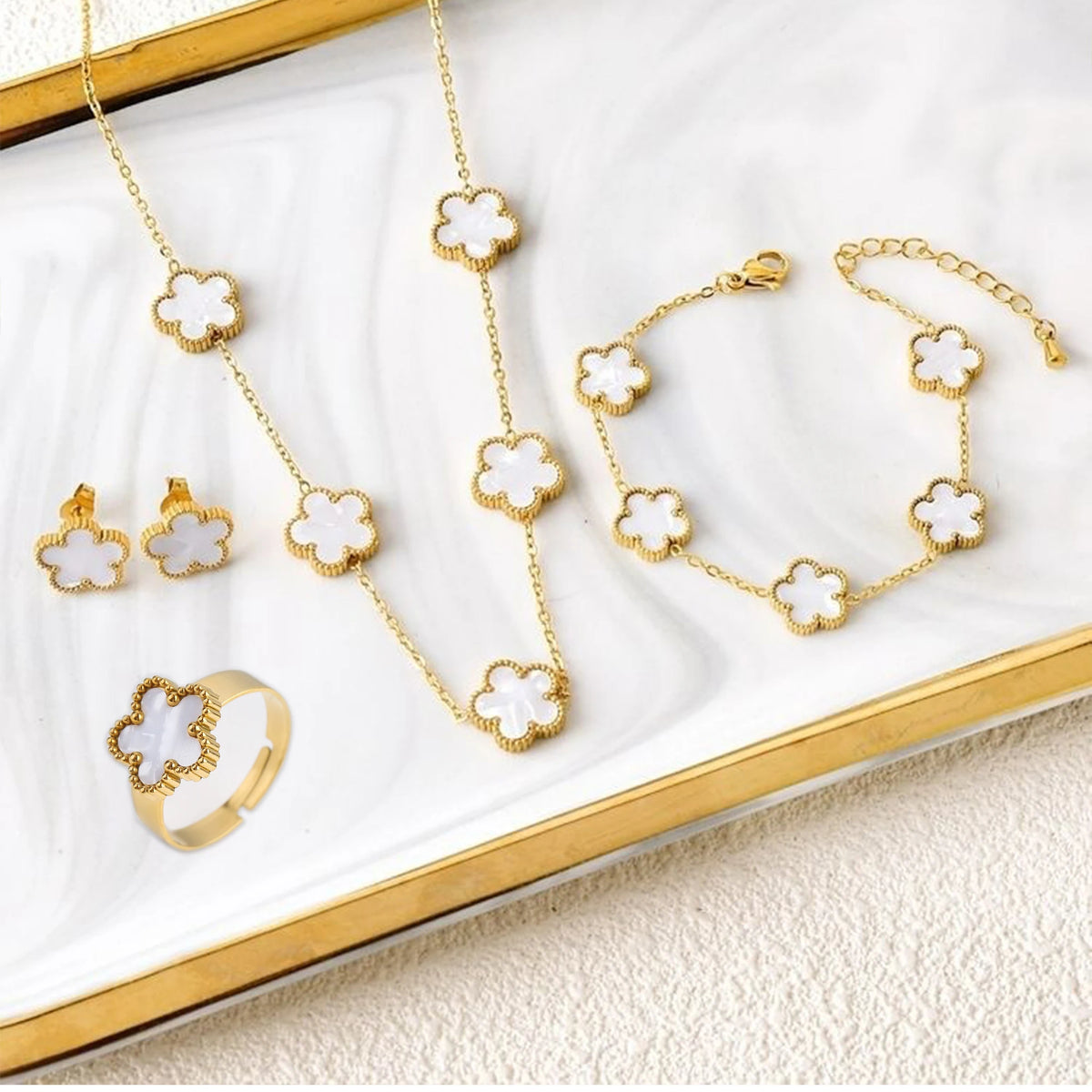 4pcs Bracelet Necklace Earrings Ring Stainless Steel Five Leaf Flower Jewelry Set Classic for Woman New Fashion Jewelry Clover
