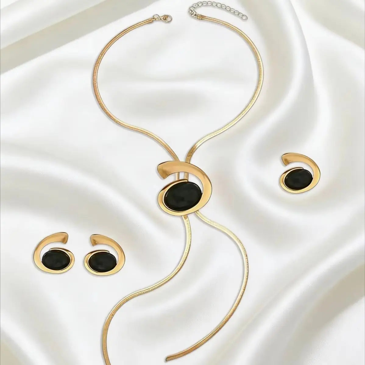 Golden Frame Onyx-Look Jewelry Set