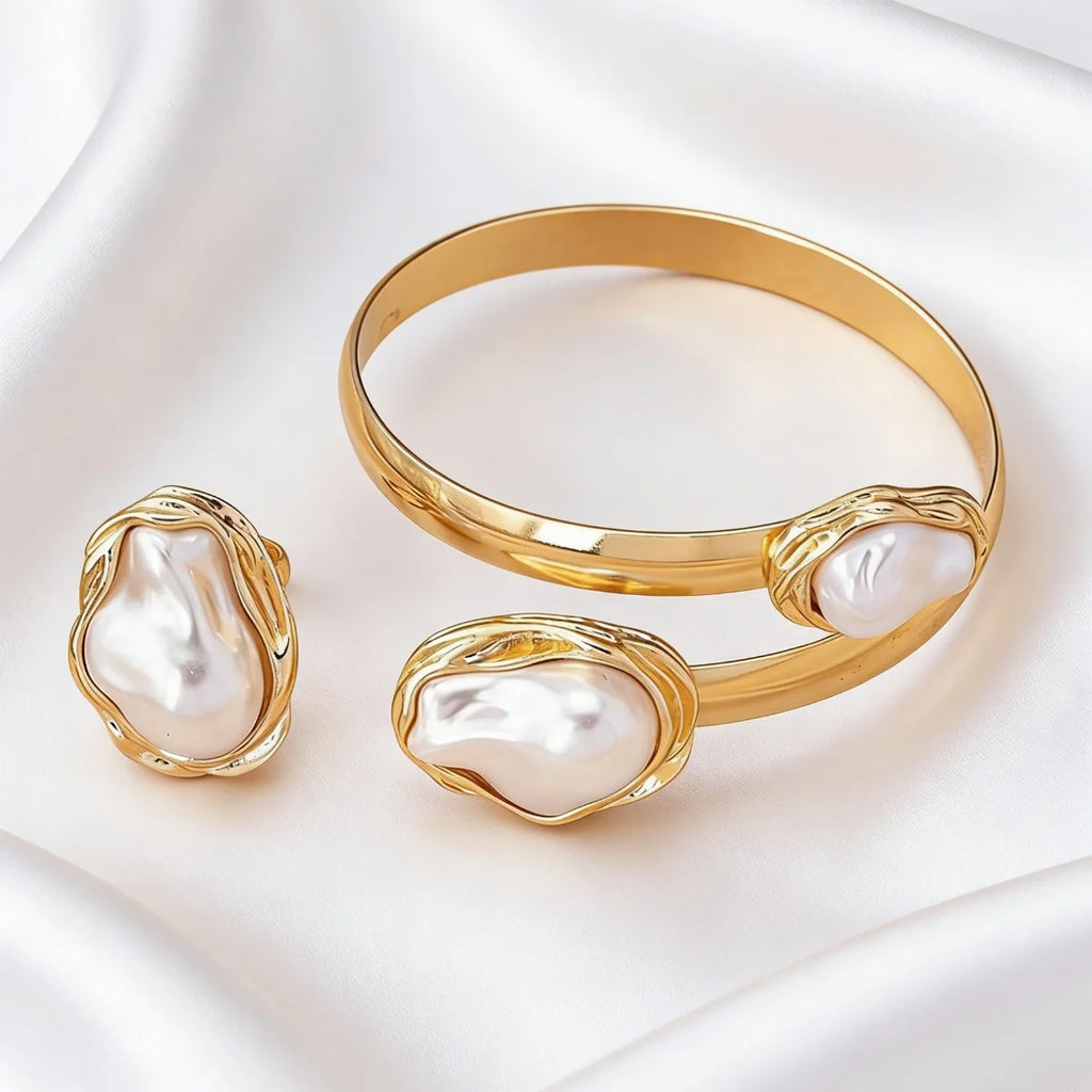 Golden Frame Onyx-Look Jewelry Set