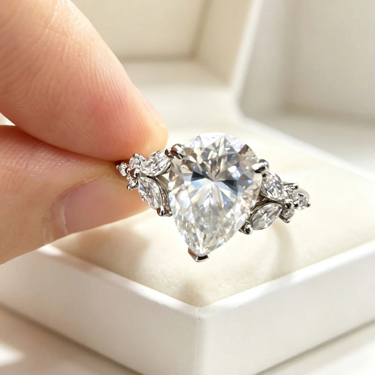 925 Sterling Silver Teardrop Crystal Engagement Ring Set