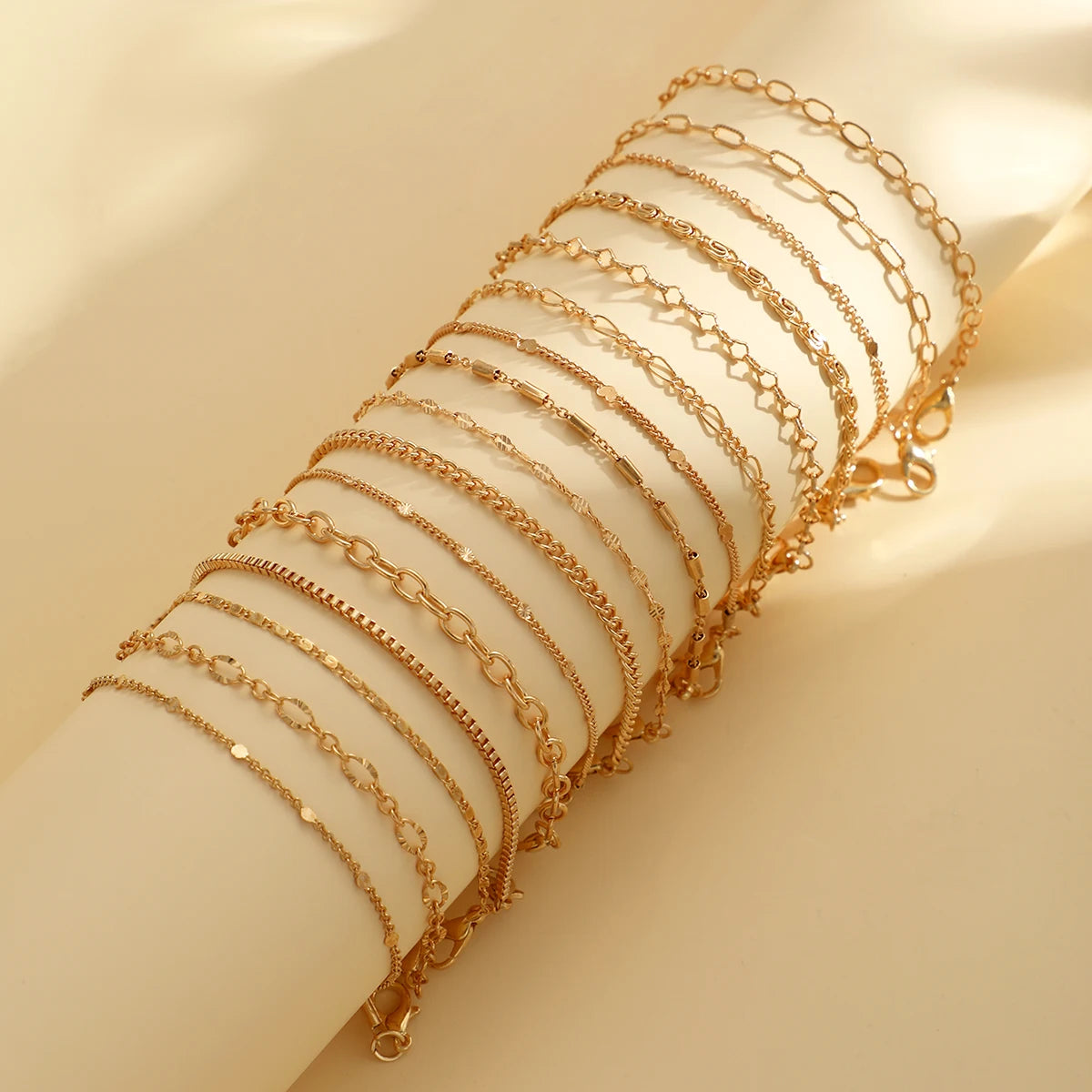 16Pcs/set Boho Cuban Chain Bracelets For Women Retro Stackable Gold Color Bracelets Sets Trendy Versatile Holiday Party Jewelry