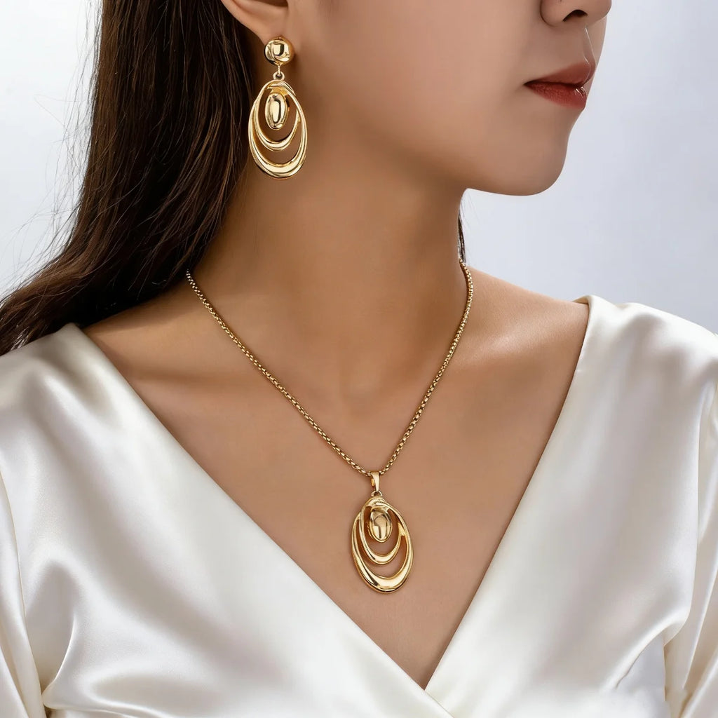 Golden Ripple Pendant Set